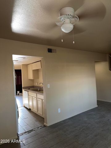 7126 N 19th Avenue 218, Phoenix, AZ 85021