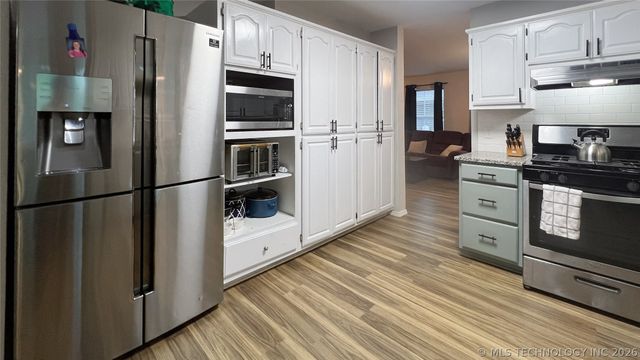 3610 Magnolia Drive, Sand Springs, OK 74063