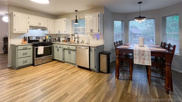 3610 Magnolia Drive, Sand Springs, OK 74063