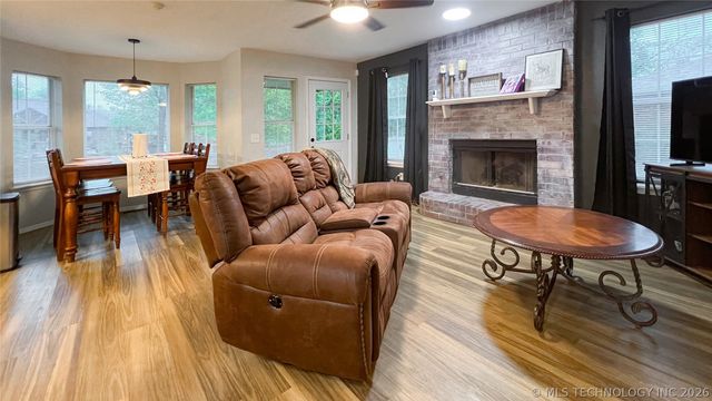 3610 Magnolia Drive, Sand Springs, OK 74063