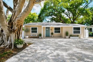 1000 8TH AVENUE SW, Largo, FL 33770