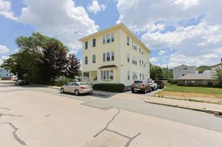 64 Chilmark St, Worcester, MA 01604