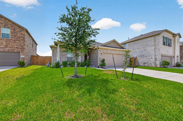8111 Star Terrace Drive, Cypress, TX 77433
