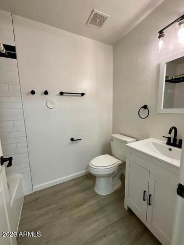 510 N ALMA SCHOOL Road 303, Mesa, AZ 85201