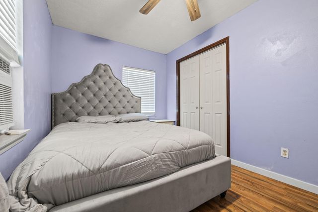 617 N Hillcrest Avenue, Springfield, MO 65802