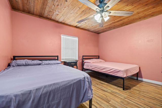 617 N Hillcrest Avenue, Springfield, MO 65802