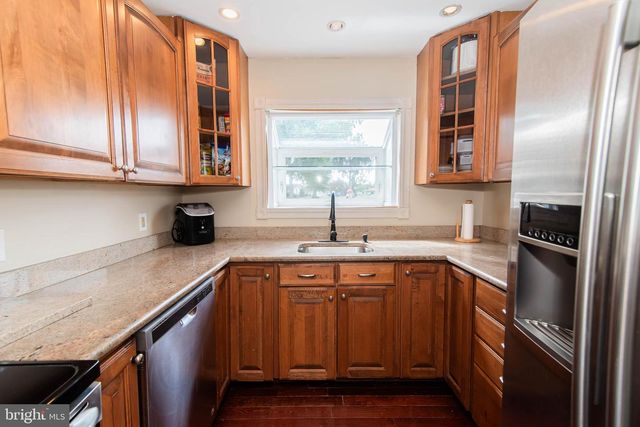 142 ELDERBERRY DR, Levittown, PA 19054