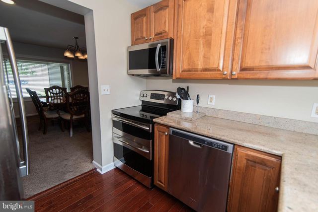 142 ELDERBERRY DR, Levittown, PA 19054