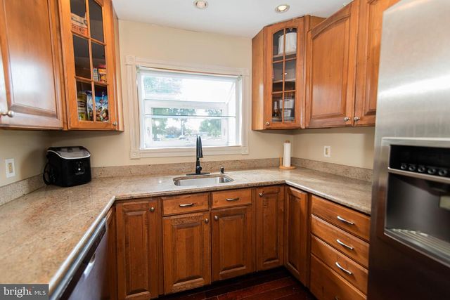 142 ELDERBERRY DR, Levittown, PA 19054