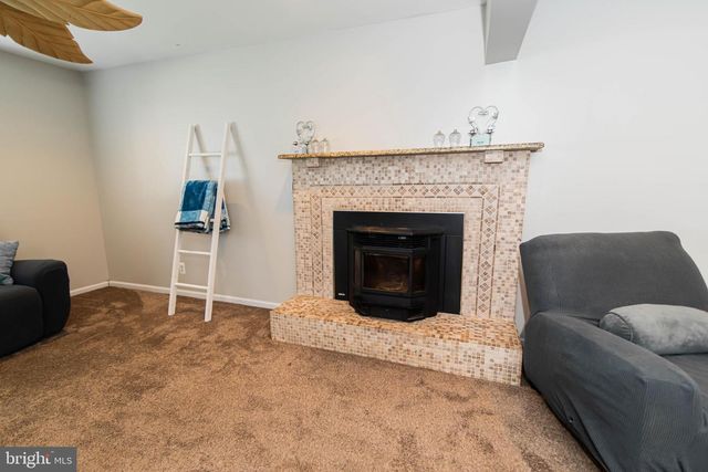 142 ELDERBERRY DR, Levittown, PA 19054