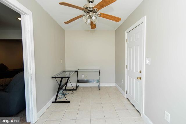 142 ELDERBERRY DR, Levittown, PA 19054