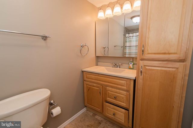 142 ELDERBERRY DR, Levittown, PA 19054