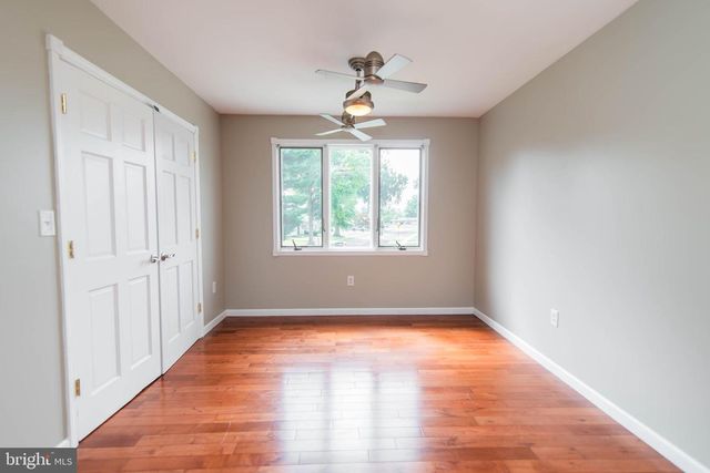 142 ELDERBERRY DR, Levittown, PA 19054