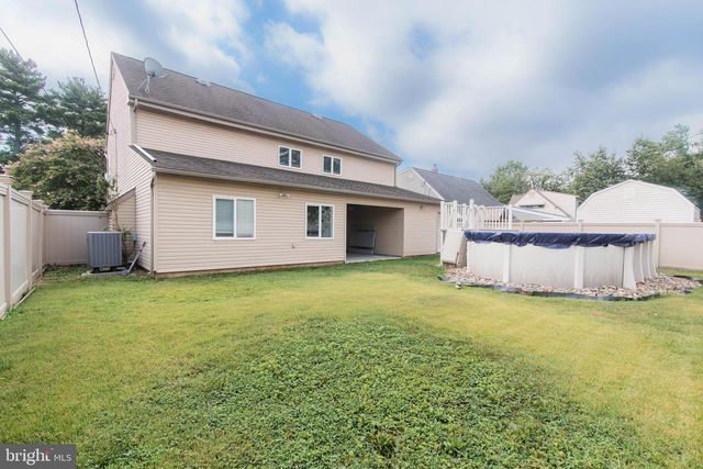 142 ELDERBERRY DR, Levittown, PA 19054
