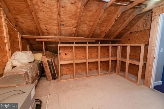 142 ELDERBERRY DR, Levittown, PA 19054