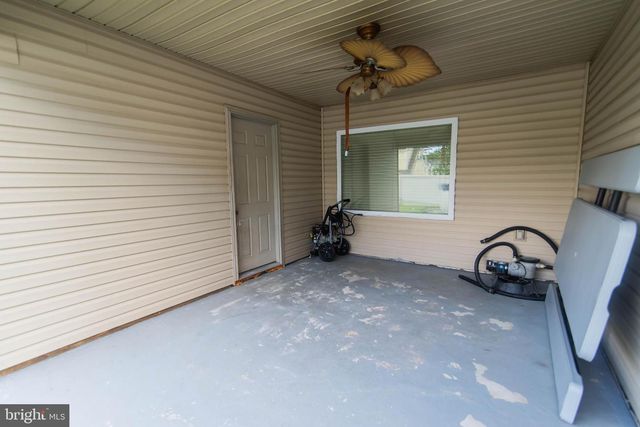 142 ELDERBERRY DR, Levittown, PA 19054