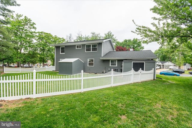 1000 E HOLLY AVE, Sterling, VA 20164