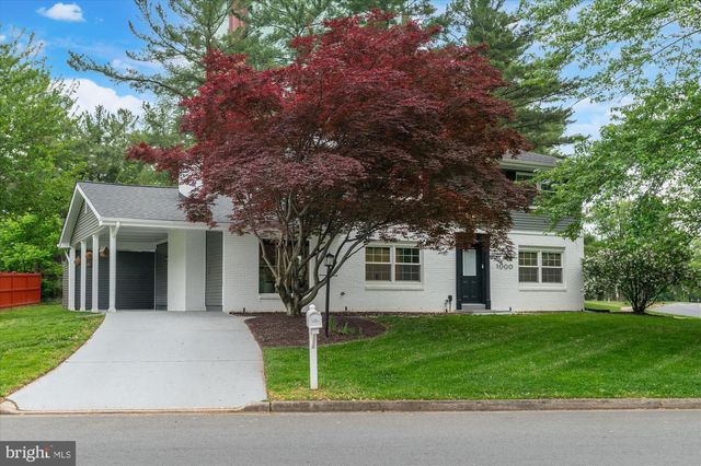 1000 E HOLLY AVE, Sterling, VA 20164