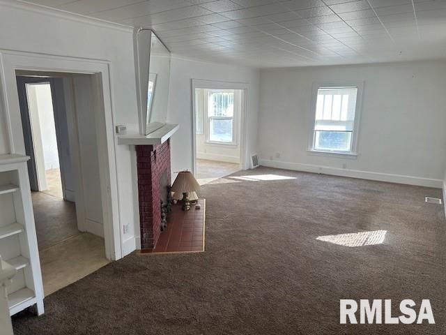 221 E ADAMS Street, Taylorville, IL 62568