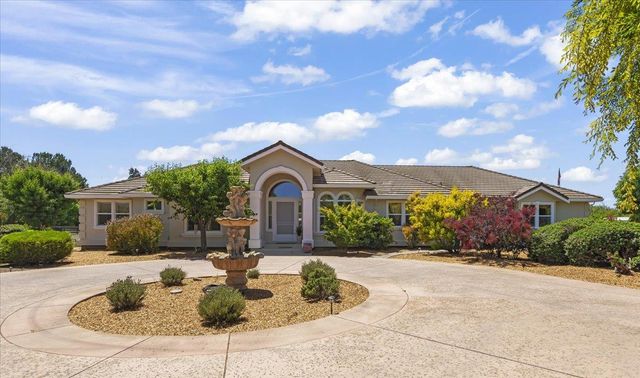 10531 Korn Lane, Gilroy, CA 95020