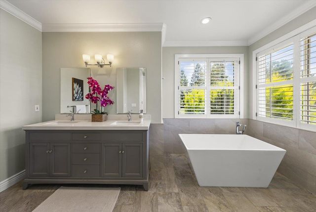 10531 Korn Lane, Gilroy, CA 95020