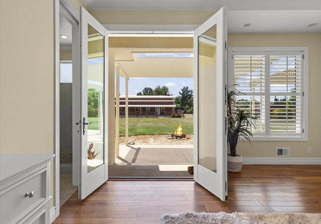 10531 Korn Lane, Gilroy, CA 95020