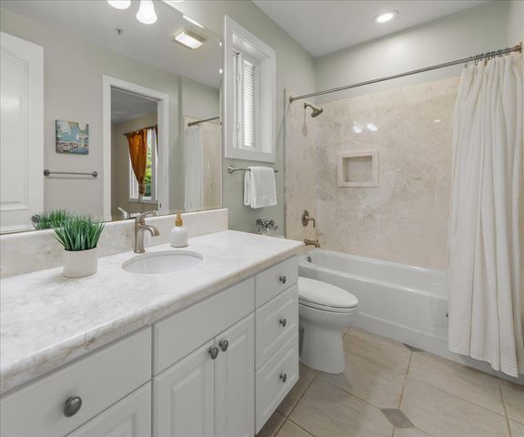 10531 Korn Lane, Gilroy, CA 95020