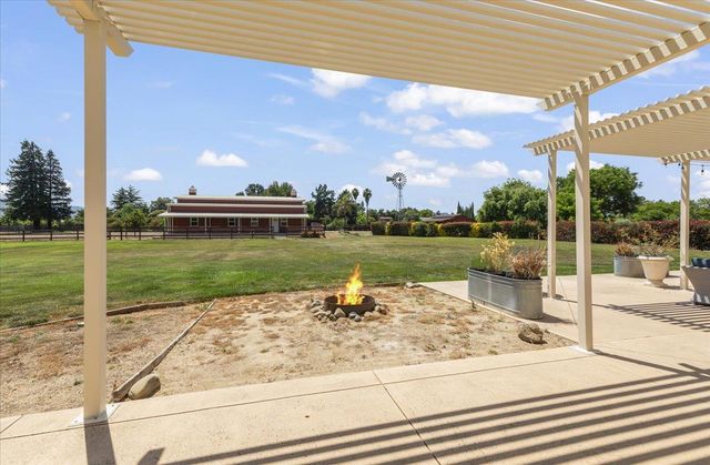 10531 Korn Lane, Gilroy, CA 95020