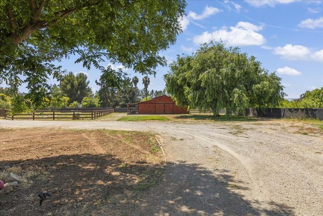 10531 Korn Lane, Gilroy, CA 95020