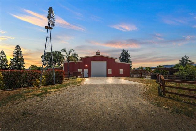 10531 Korn Lane, Gilroy, CA 95020