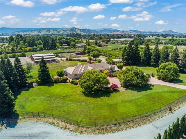 10531 Korn Lane, Gilroy, CA 95020