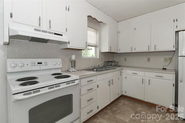 545 Gantt Street, Mooresville, NC 28115