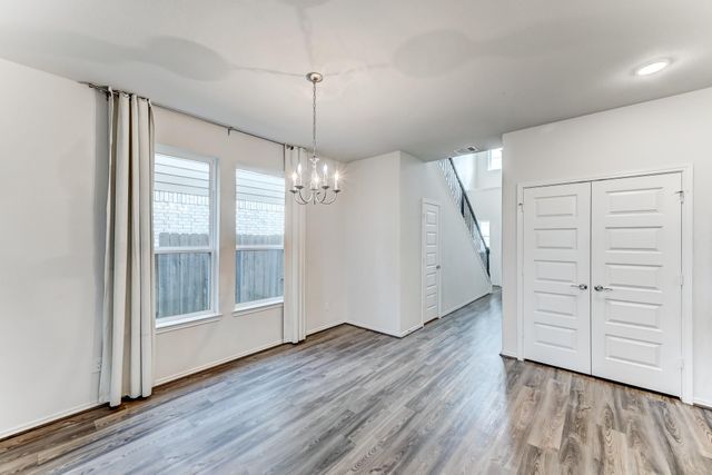 7458 Sunlit Harbor Drive, Cypress, TX 77433