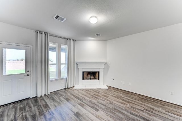 7458 Sunlit Harbor Drive, Cypress, TX 77433
