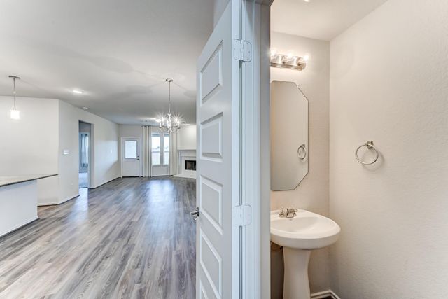 7458 Sunlit Harbor Drive, Cypress, TX 77433