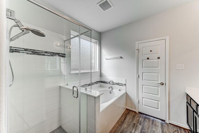 7458 Sunlit Harbor Drive, Cypress, TX 77433