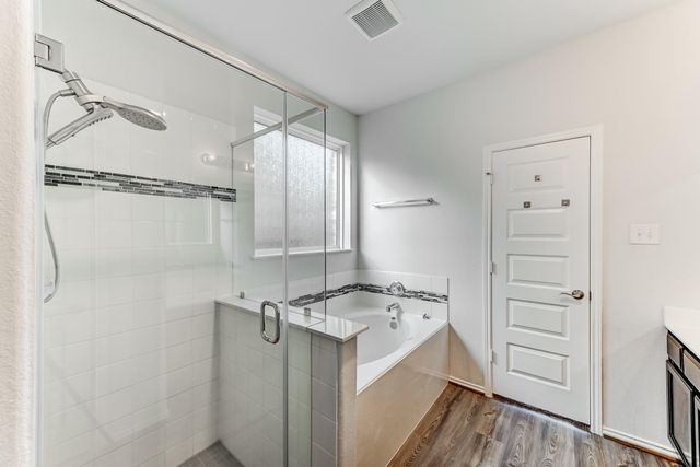 7458 Sunlit Harbor Drive, Cypress, TX 77433