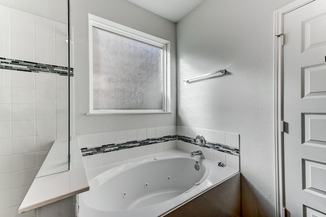7458 Sunlit Harbor Drive, Cypress, TX 77433