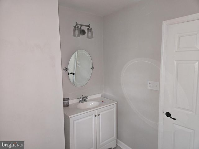 159 RAILROAD AVE, Franklinville, NJ 08322