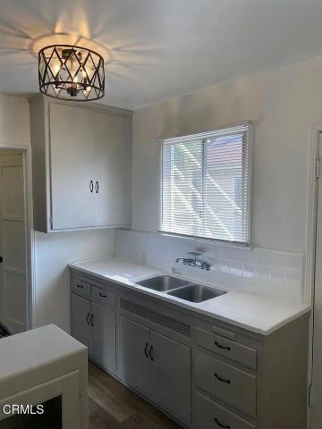 1424 E Wilson Avenue A, Glendale, CA 91206