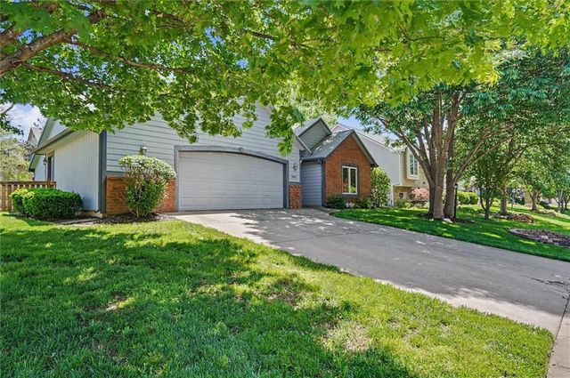 544 Bently Drive, Lawrence, KS 66049