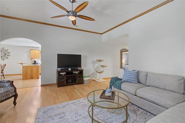 544 Bently Drive, Lawrence, KS 66049