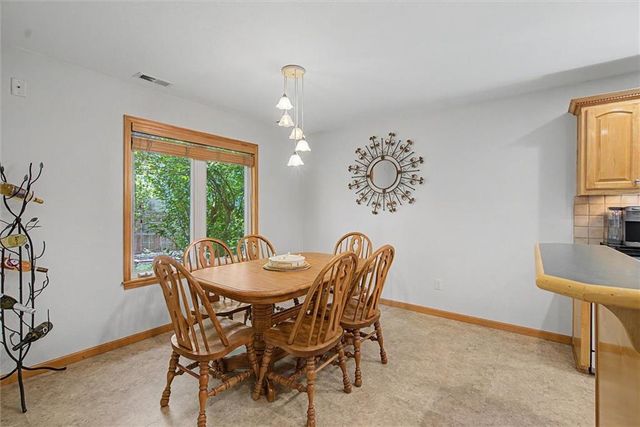544 Bently Drive, Lawrence, KS 66049