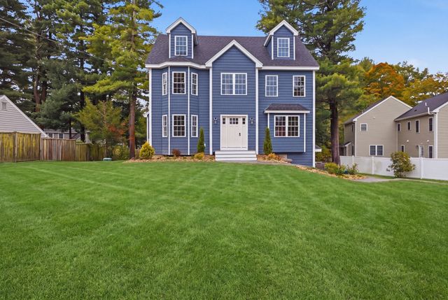 11 Hutchins Circle, Lynnfield, MA 01940