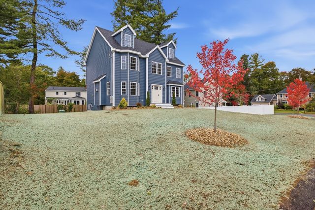 11 Hutchins Circle, Lynnfield, MA 01940