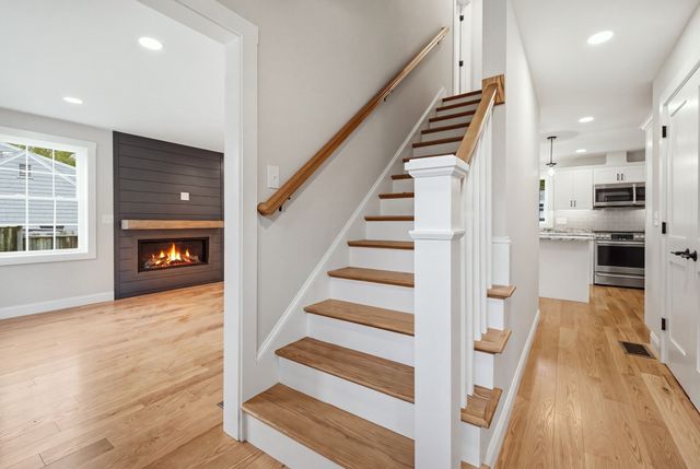 11 Hutchins Circle, Lynnfield, MA 01940