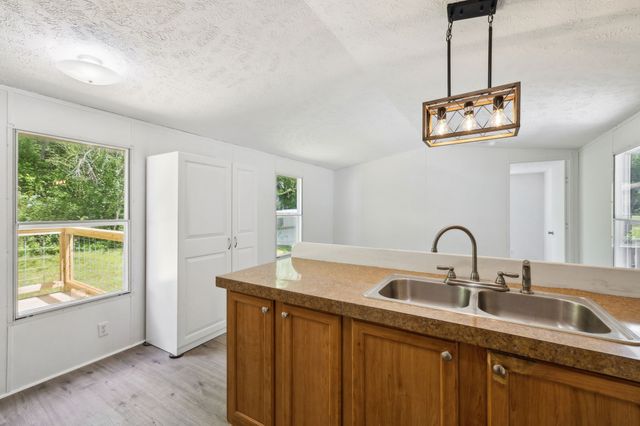 161 Longbranch Rd, Hohenwald, TN 38462