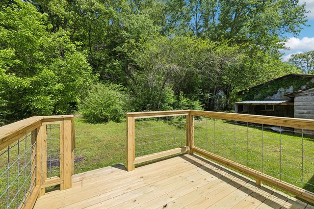 161 Longbranch Rd, Hohenwald, TN 38462