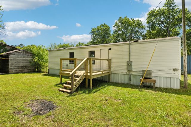 161 Longbranch Rd, Hohenwald, TN 38462