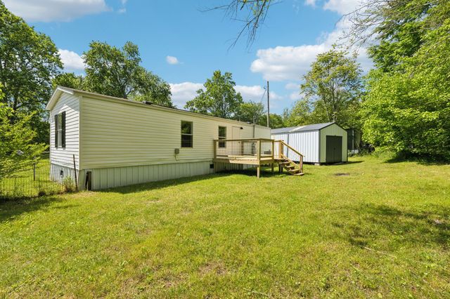 161 Longbranch Rd, Hohenwald, TN 38462